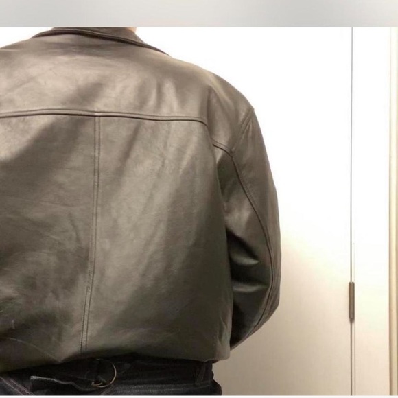 Vinatge leather jacket - Picture 3 of 8